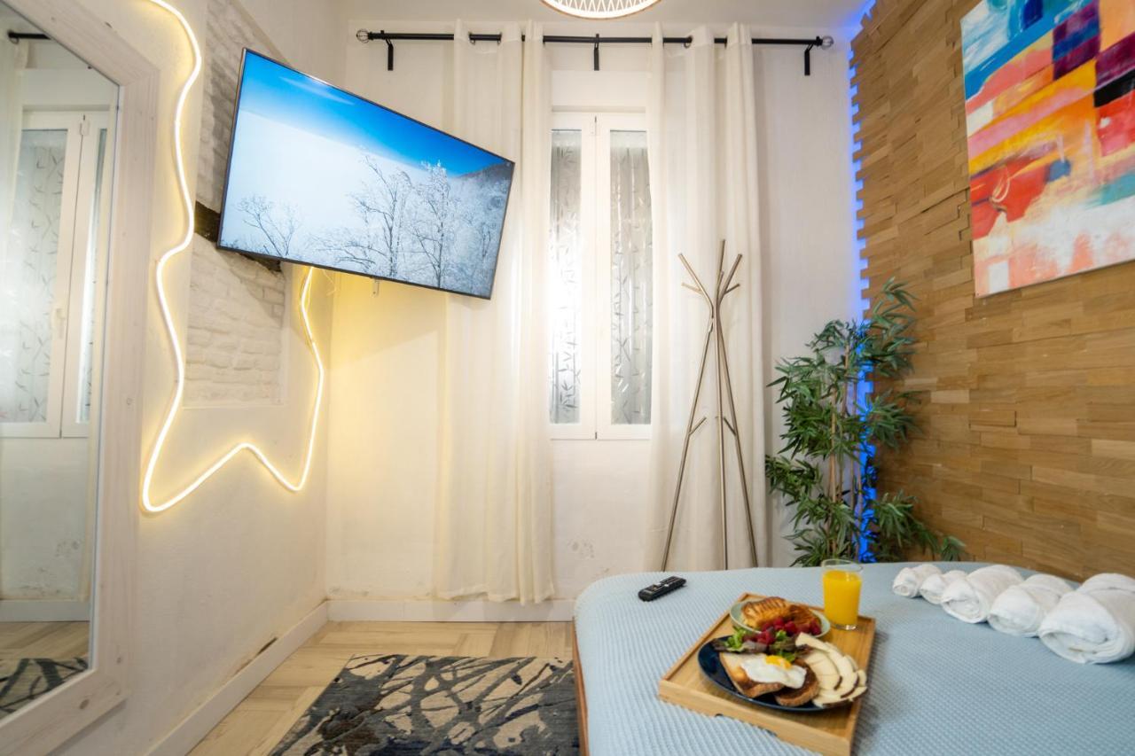 Cozy Apartment Puerta Del Sol & Private Patio Madrid Exterior foto
