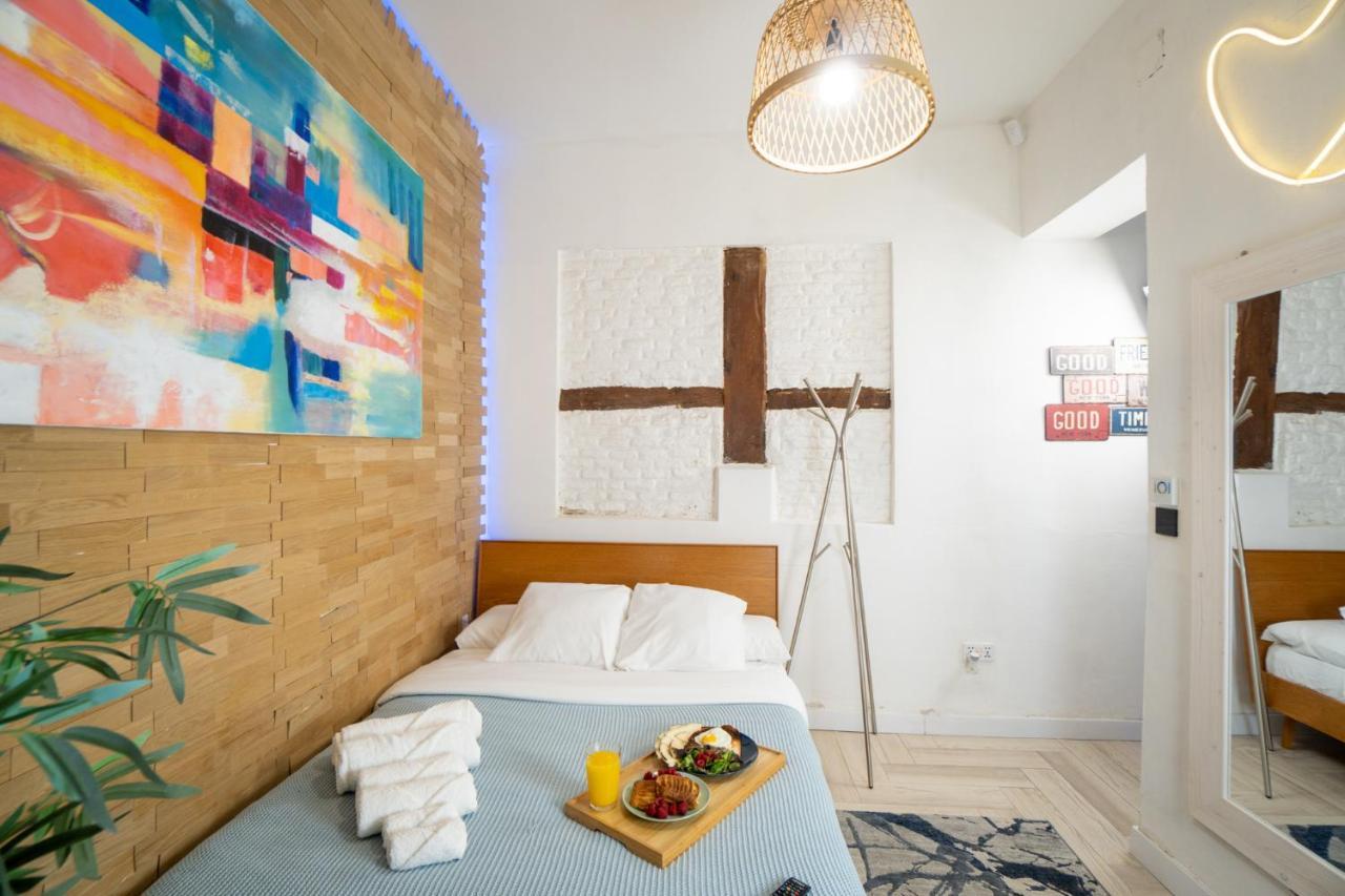 Cozy Apartment Puerta Del Sol & Private Patio Madrid Exterior foto